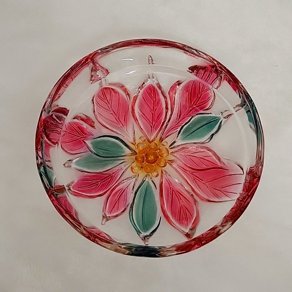 Savoir Vivre Holiday Spirit WY064/507 Pink Poinsettia Round Candy Dish 5.25" Dia - Picture 1 of 3